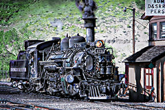 JGS568 - At the Train Station - 18x12