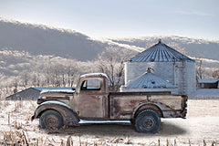 LD3149 - Rustic Winter Farm - 18x12
